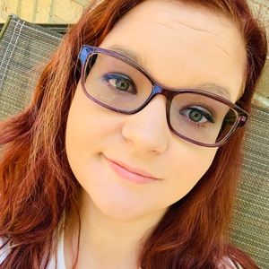 Meet your Posher, Selena